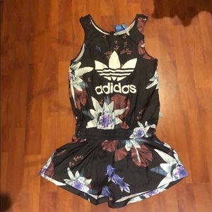 Adidas romper